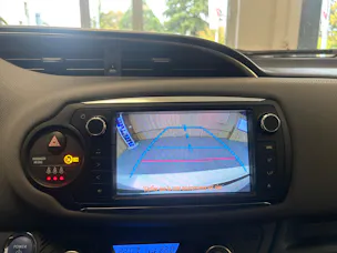 Toyota Yaris 1.5 VVT-i HSD Luna