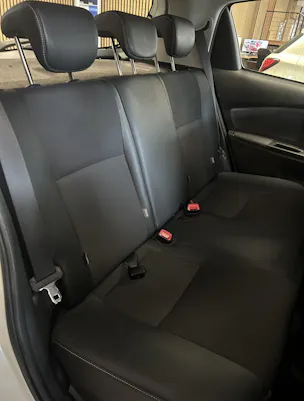 Toyota Yaris 1.5 VVT-i HSD Luna
