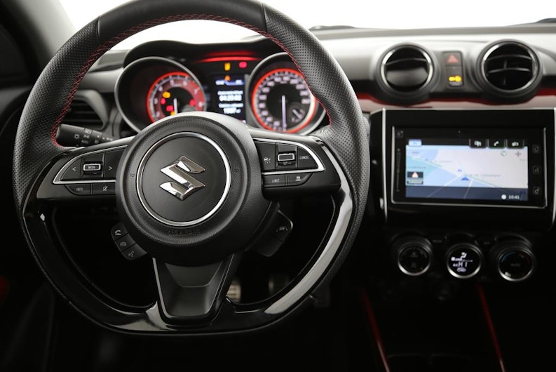 Vehicle image SUZUKI SWIFT