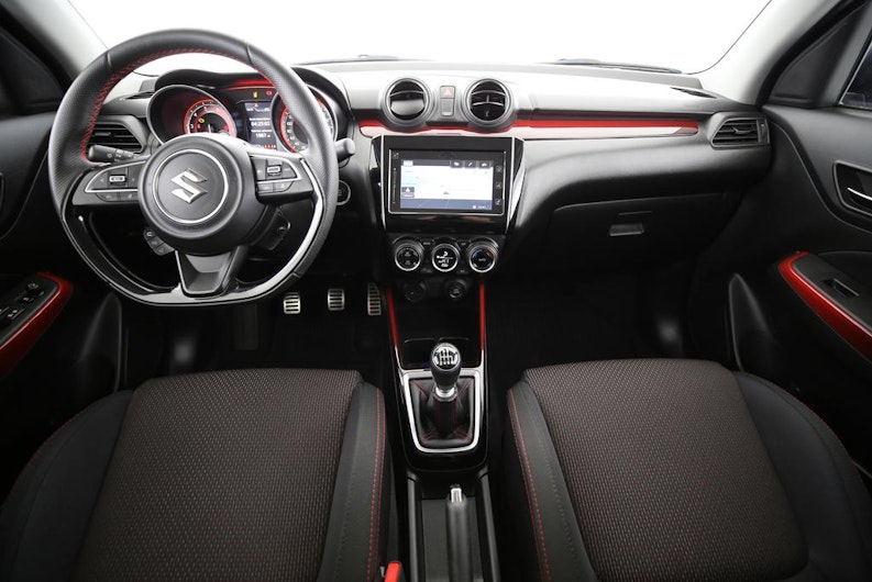 Vehicle image SUZUKI SWIFT