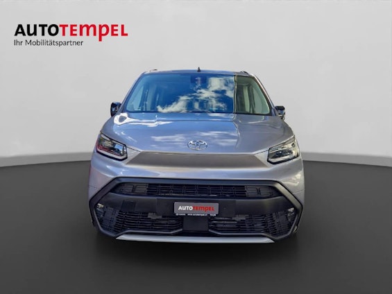 Vehicle image 6 Vehicle image 6