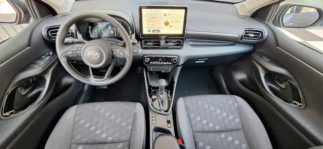 Toyota Yaris 1.5 VVT-i HSD Trend