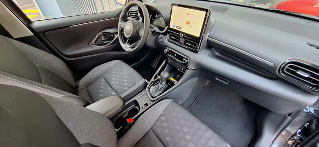 Toyota Yaris 1.5 VVT-i HSD Trend