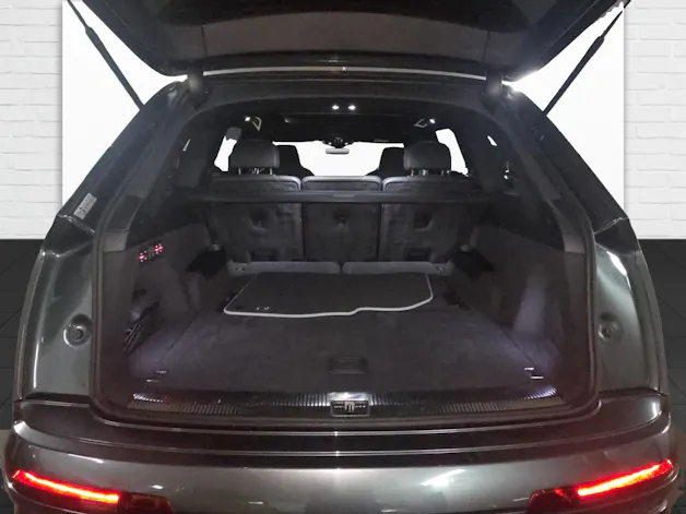 AUDI SQ7 TFSI quattro tiptronic