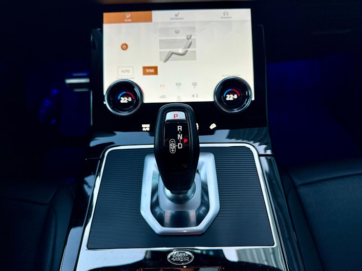 Vehicle image LAND ROVER RANGE ROVER EVOQUE