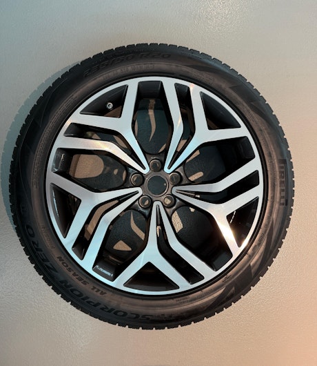 Vehicle image LAND ROVER RANGE ROVER EVOQUE