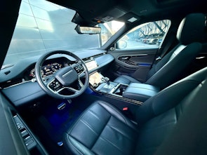 Vehicle image LAND ROVER Range Rover Evoque 2.0 T 300 R-Dynamic HSE