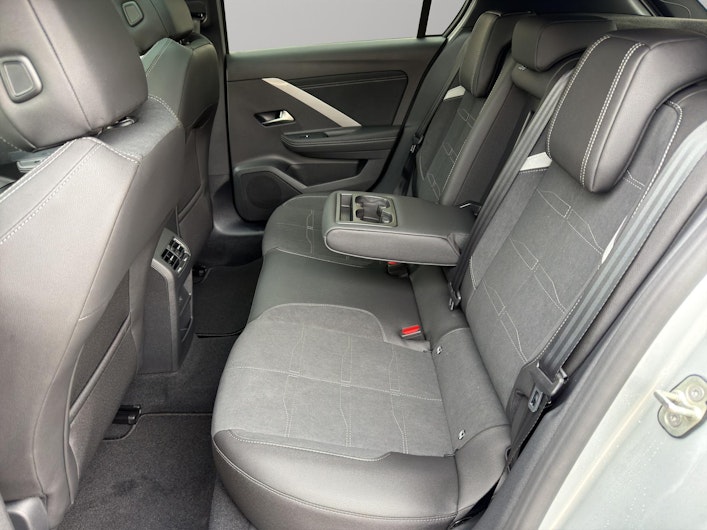 Vehicle image OPEL ASTRA