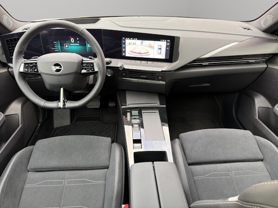 Vehicle image 9 Vehicle image 9