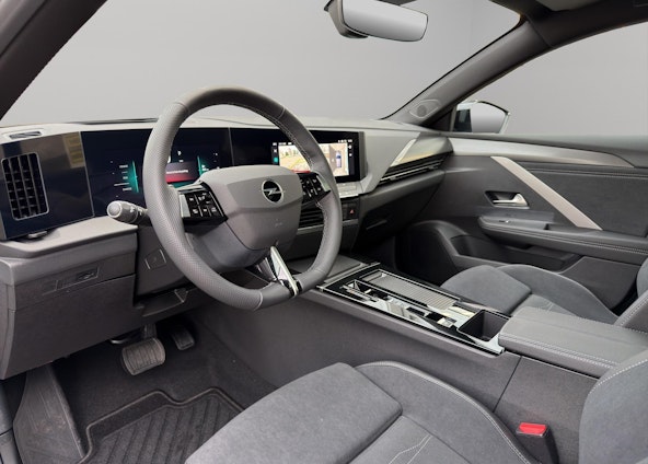 Vehicle image 8 Vehicle image 8