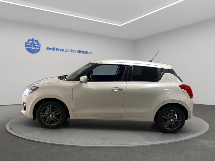 Vehicle image SUZUKI SWIFT
