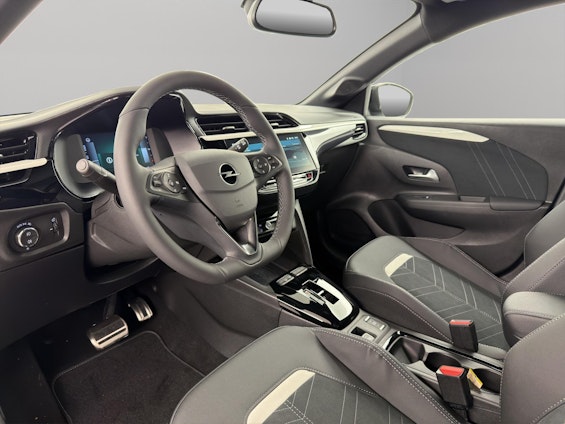 Vehicle image 8 Vehicle image 8