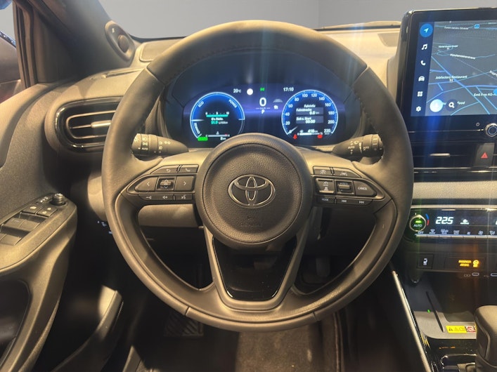 Vehicle image TOYOTA YARIS