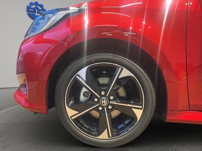 Vehicle image TOYOTA YARIS