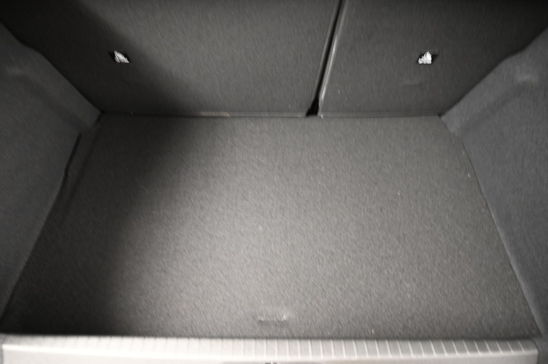 Vehicle image PEUGEOT 208