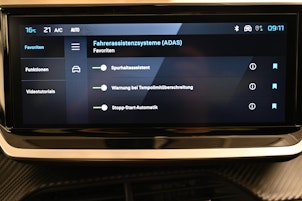 Vehicle image PEUGEOT 208 1.2 Hybrid Allure Premium