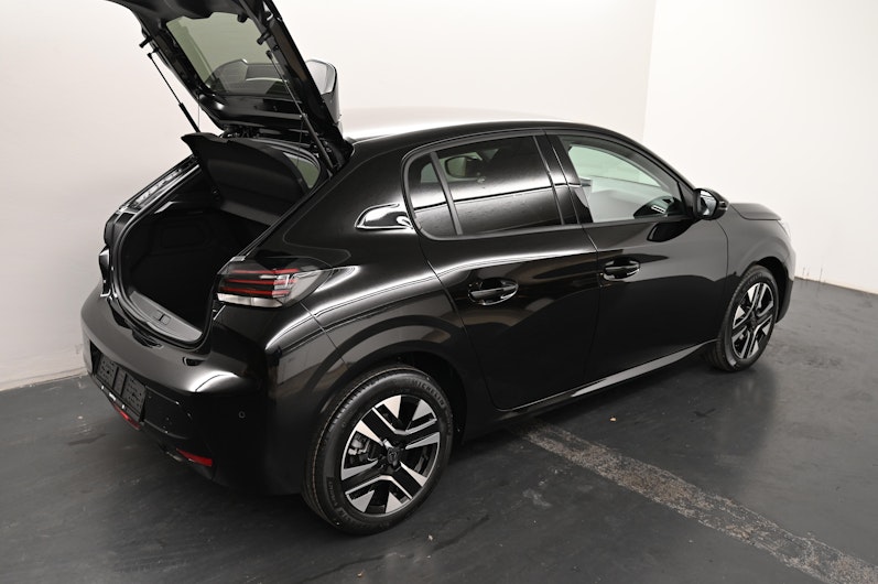 Vehicle image PEUGEOT 208