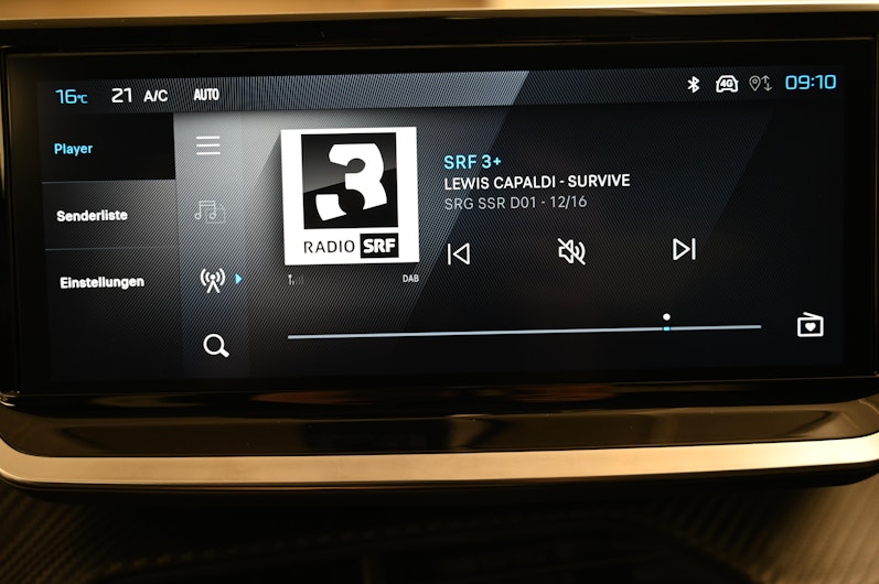 Vehicle image PEUGEOT 208