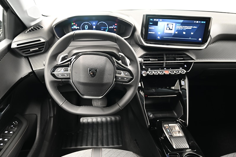 Vehicle image PEUGEOT 208