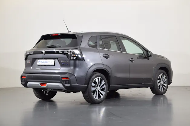 Suzuki S-Cross 1.5 Compact Top Hybrid 4x4