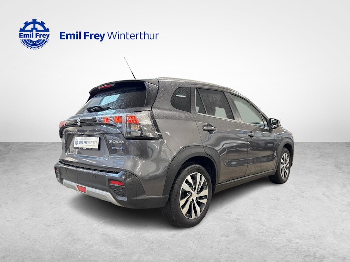 Vehicle image SUZUKI S-CROSS