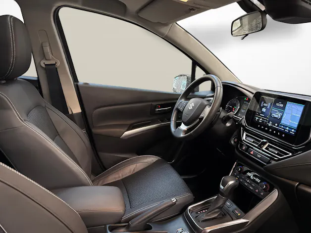 Suzuki S-Cross 1.5 Compact Top Hybrid 4x4