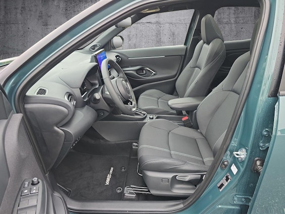 Vehicle image 3 Vehicle image 3