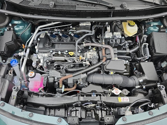 Vehicle image 15 Vehicle image 15