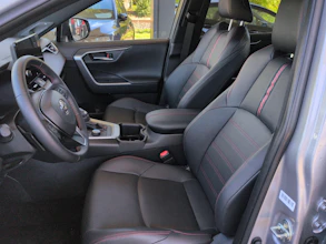https://vehicle.imgix.net/4062379/4717934f-c99c-4006-bbfe-7db0bebee523.jpg