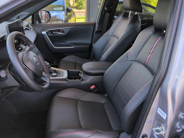 Fahrzeugbild TOYOTA RAV-4