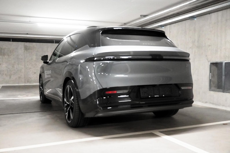 Vehicle image ZEEKR X
