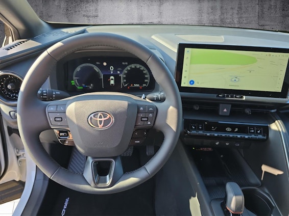 Vehicle image 4 Vehicle image 4