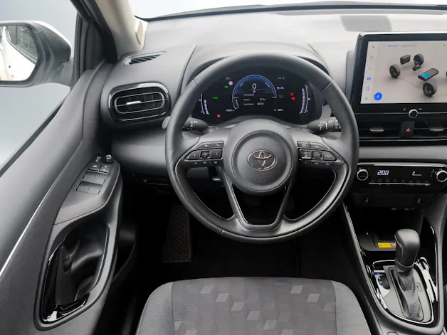Toyota Yaris 1.5 VVT-i HSD Trend