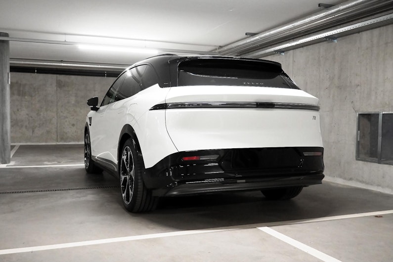 Vehicle image ZEEKR X