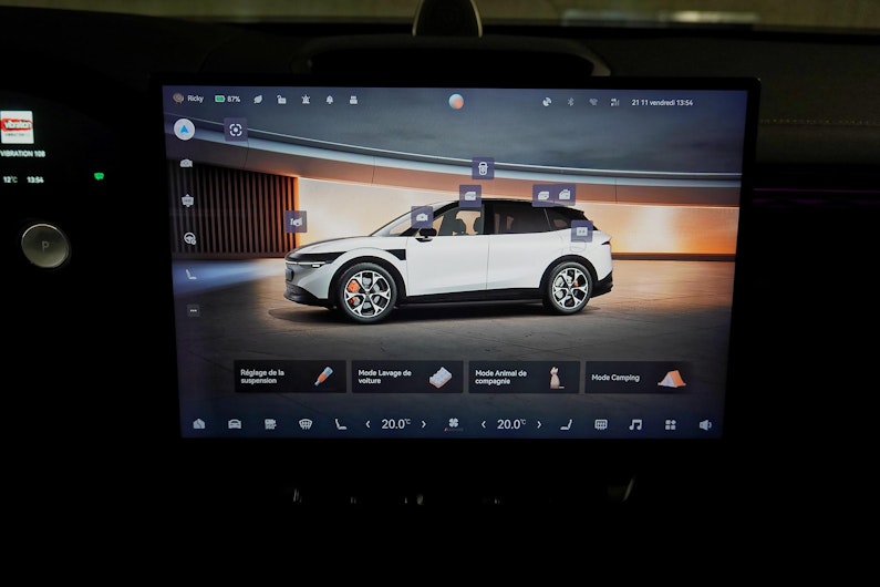 Vehicle image ZEEKR X