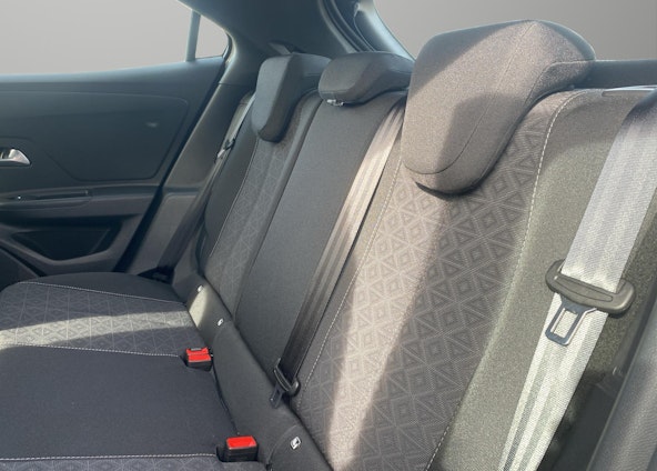 Vehicle image 6 Vehicle image 6