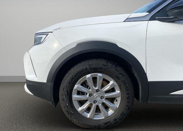 Vehicle image 9 Vehicle image 9