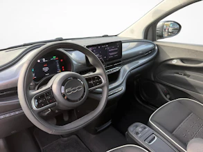 https://vehicle.imgix.net/4062469/36e01213-c0b5-45f8-9431-fece4e7d78cb.jpg