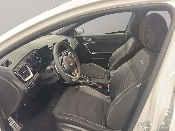 Vehicle image KIA CEED