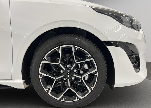 Vehicle image 10 Vehicle image 10