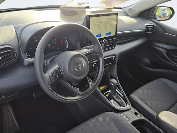 Vehicle image 9 Vehicle image 9