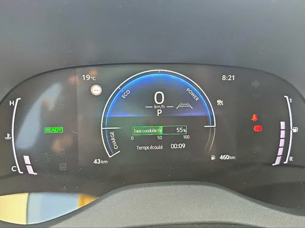 Toyota Yaris 1.5 VVT-i HSD Trend