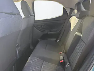 Toyota Yaris 1.5 VVT-i HSD Trend