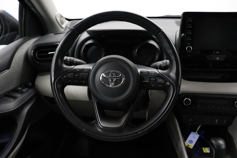 Vehicle image TOYOTA YARIS