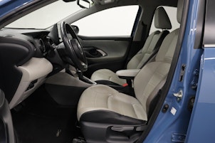 Vehicle image TOYOTA Yaris 1.5 VVT-i HSD Premium