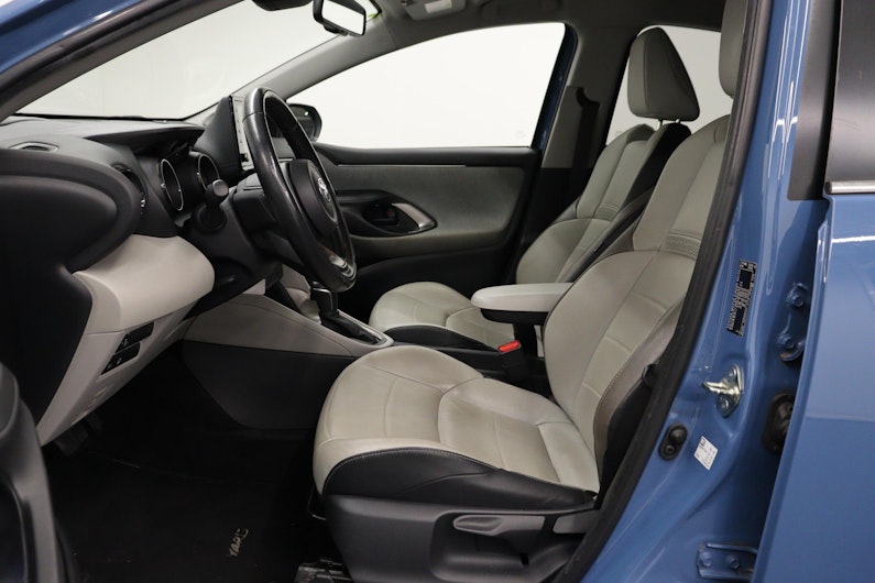 Vehicle image TOYOTA YARIS