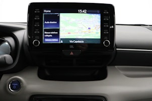 Vehicle image TOYOTA Yaris 1.5 VVT-i HSD Premium