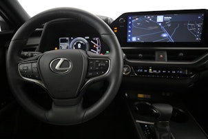 Vehicle image LEXUS UX 250h F-Line