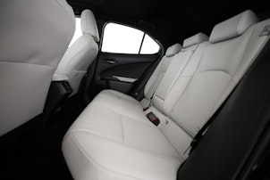 Vehicle image LEXUS UX 250h F-Line