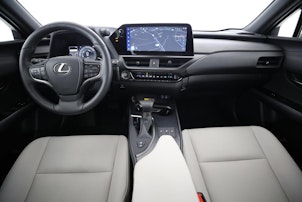 Vehicle image LEXUS UX 250h F-Line